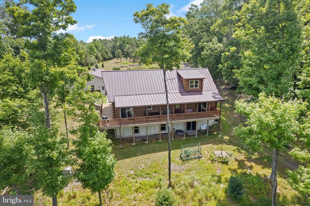 101 Colonial Dr