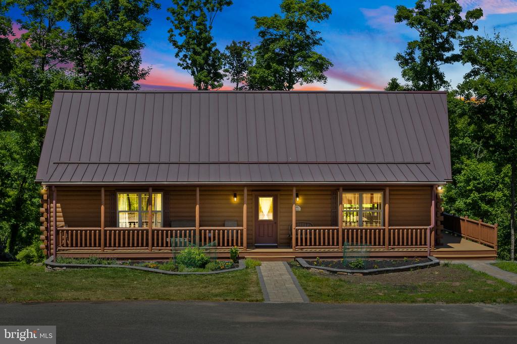 101 Colonial Dr