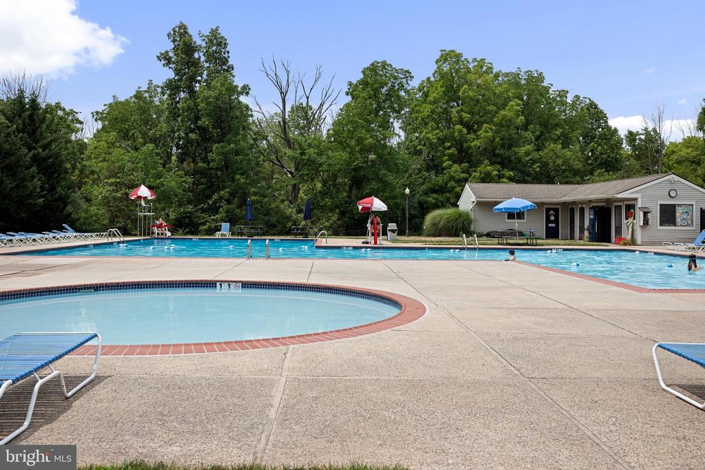 708 Continental Dr #Condo 240