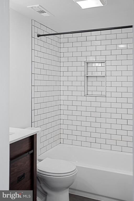 708 Continental Dr #Condo 240