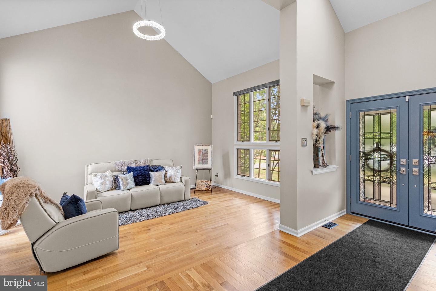 828 Redgate Rd