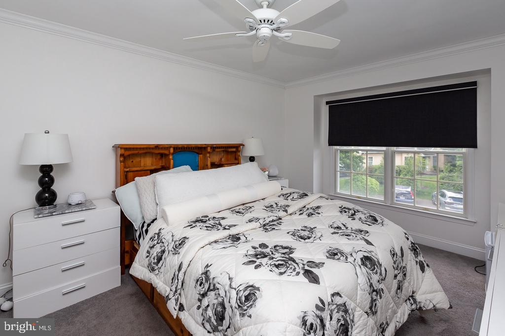 147 Sawgrass Dr