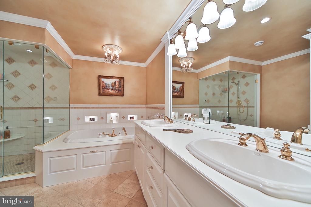 147 Sawgrass Dr