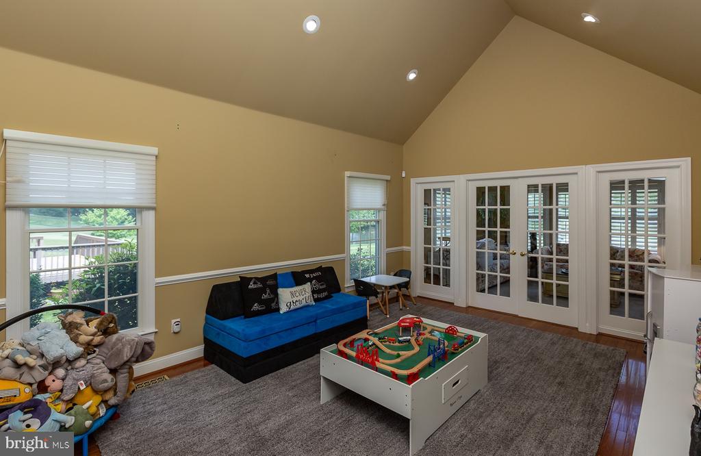 147 Sawgrass Dr