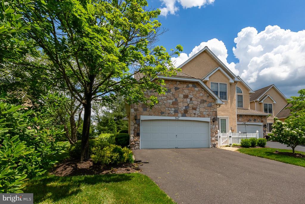 147 Sawgrass Dr
