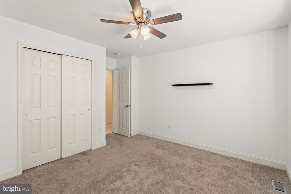 125 Sawgrass Dr