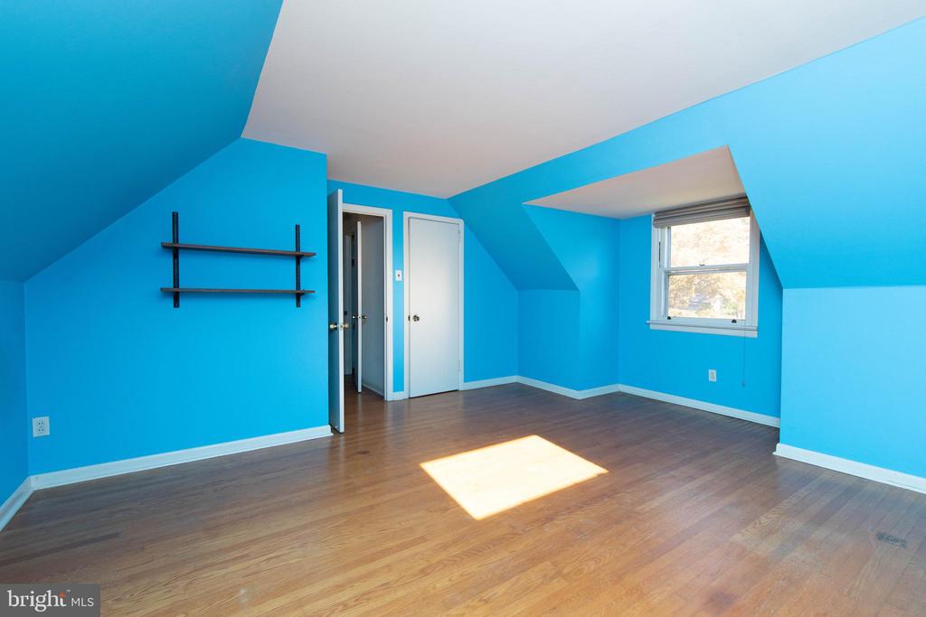 85 Manor Pl