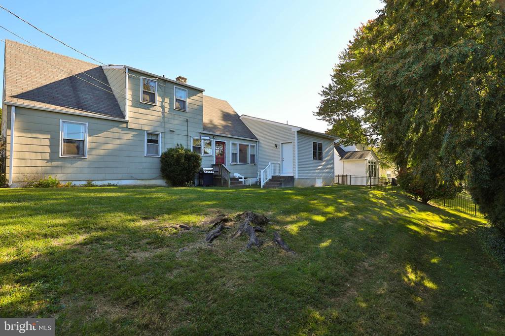 85 Manor Pl