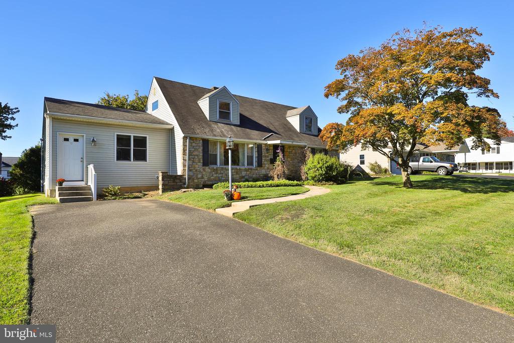 85 Manor Pl