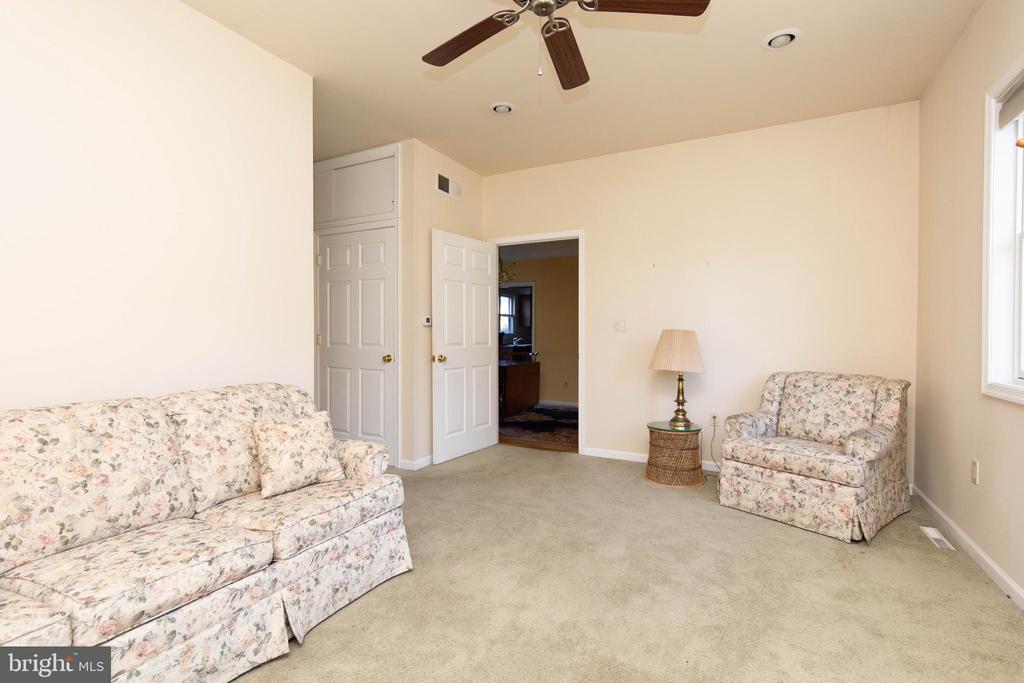 85 Manor Pl