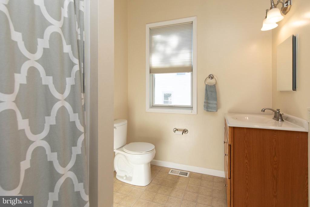 85 Manor Pl