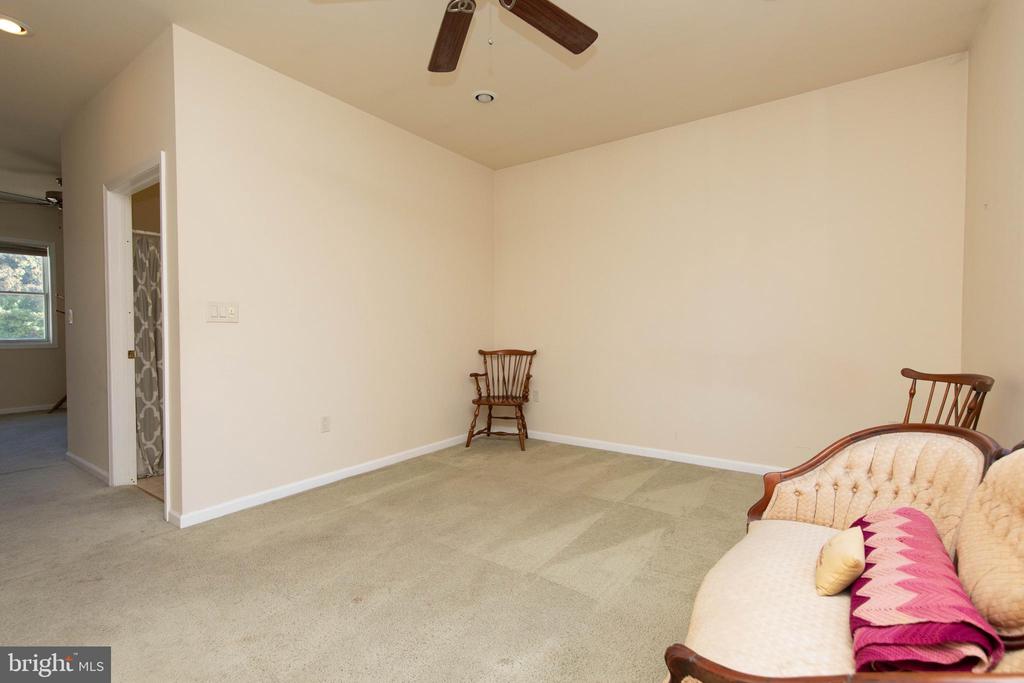 85 Manor Pl