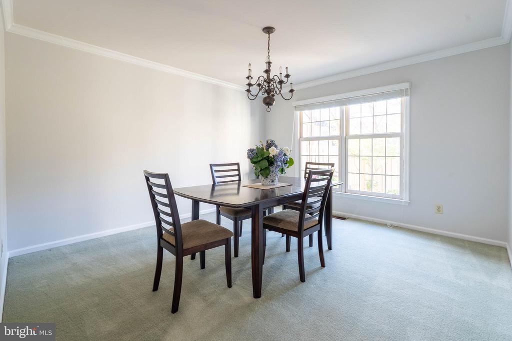 271 Almwich Pl