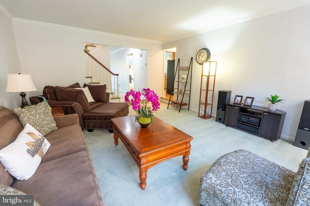 271 Almwich Pl