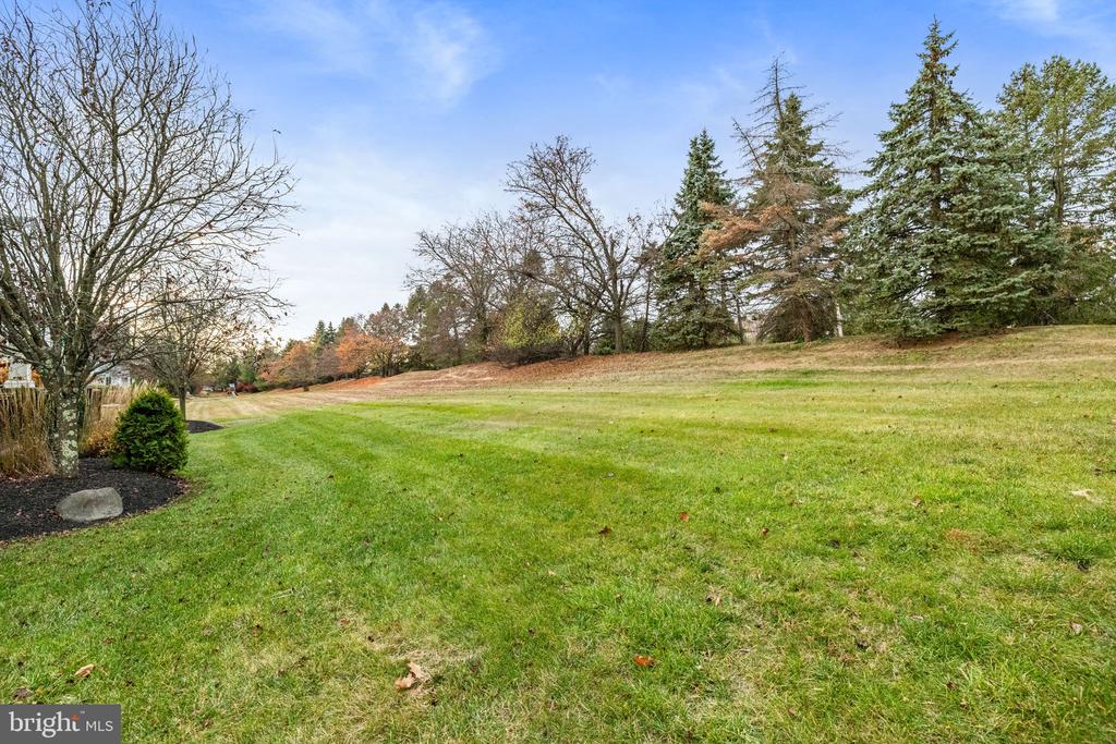 705 Broadmoor Dr