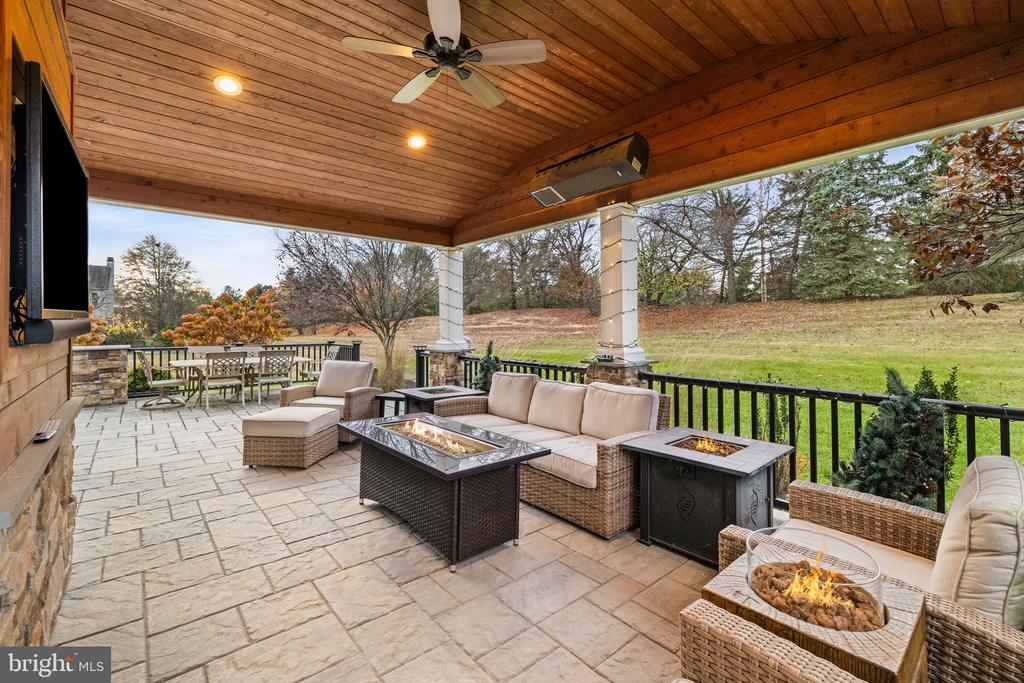705 Broadmoor Dr