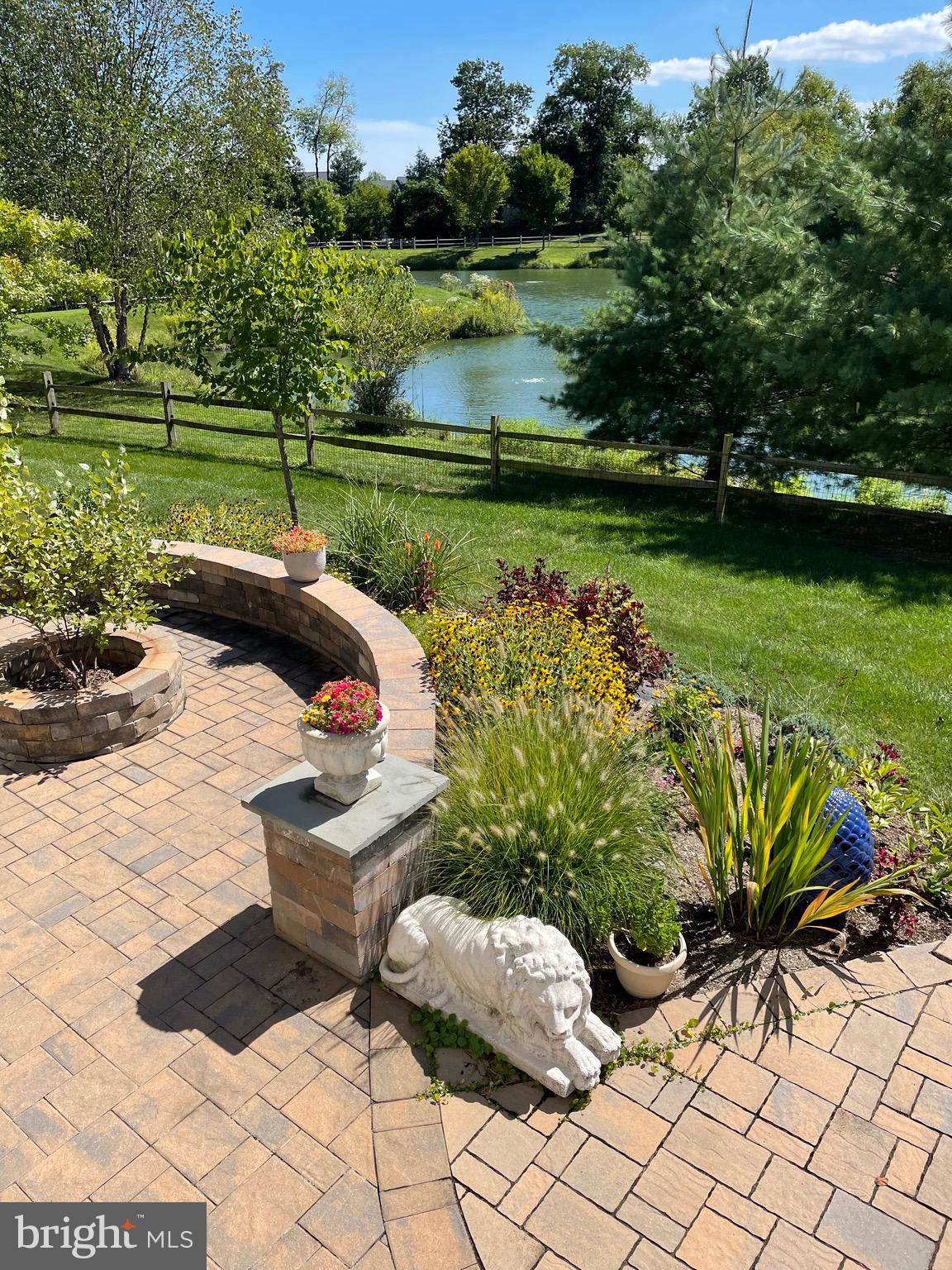 617 Regency Hills Dr