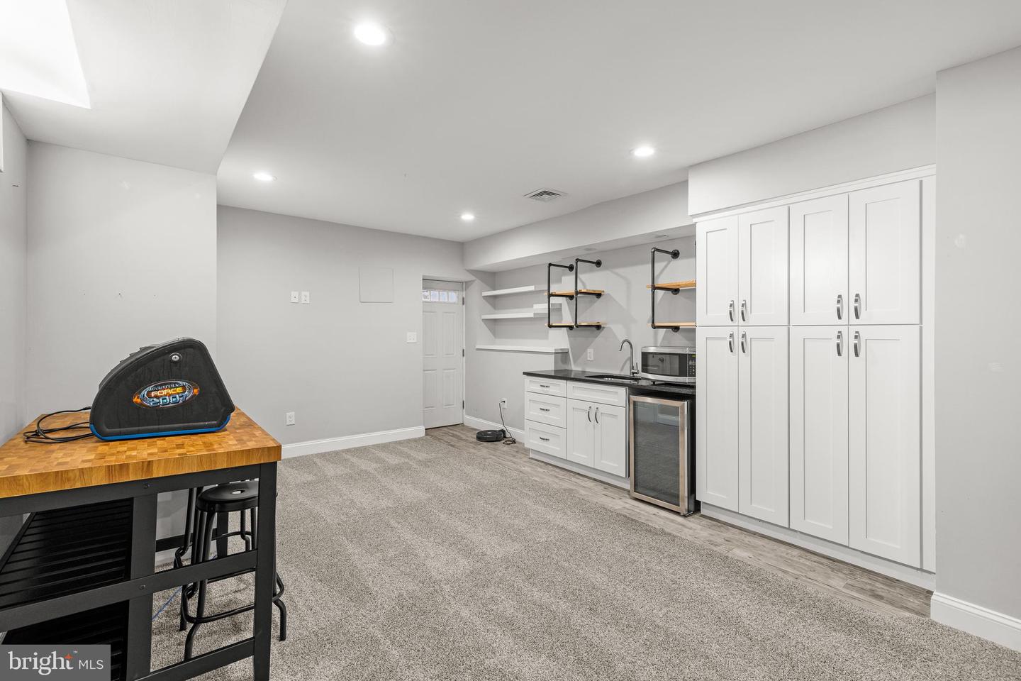 334 W 10th Ave