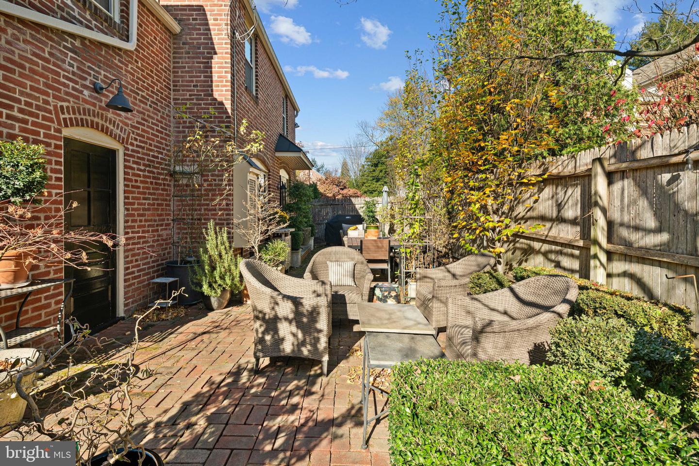 716 Glendalough Rd