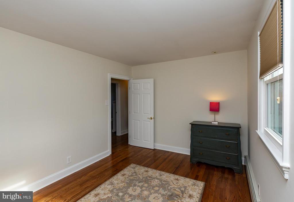 1608 Winding Dr