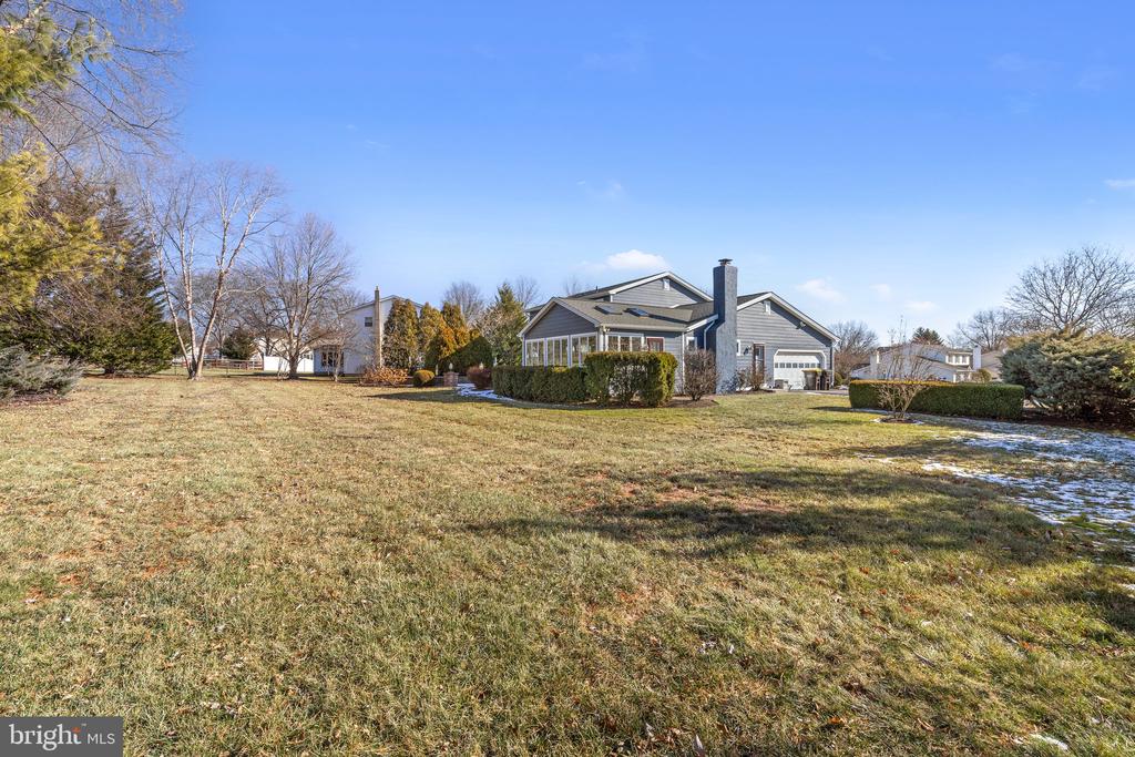 1509 Fairview Way