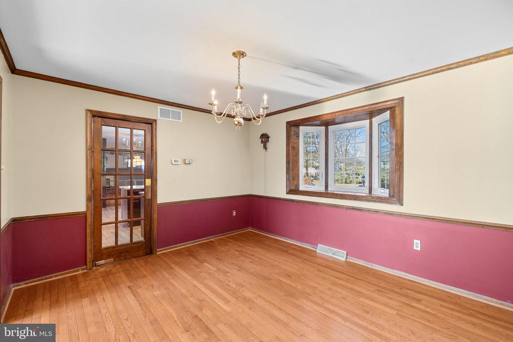 1509 Fairview Way