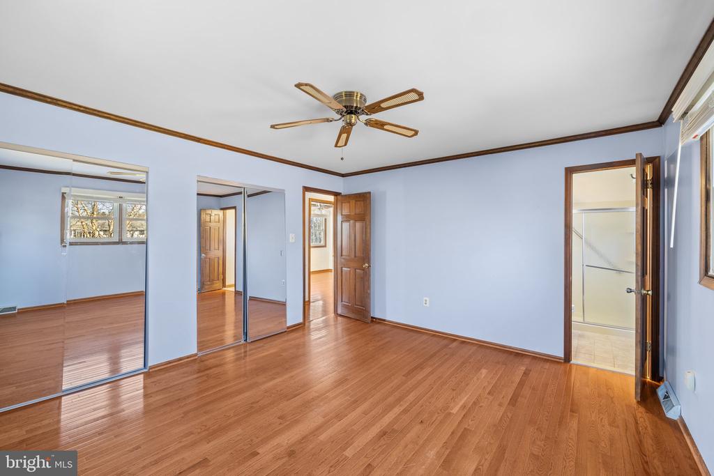 1509 Fairview Way