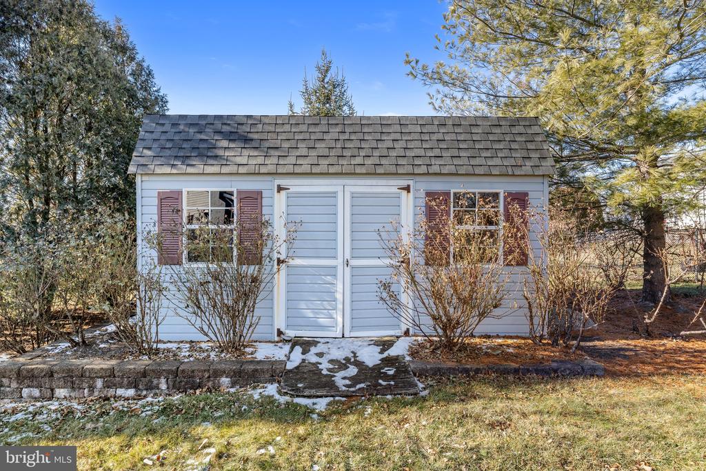 1509 Fairview Way