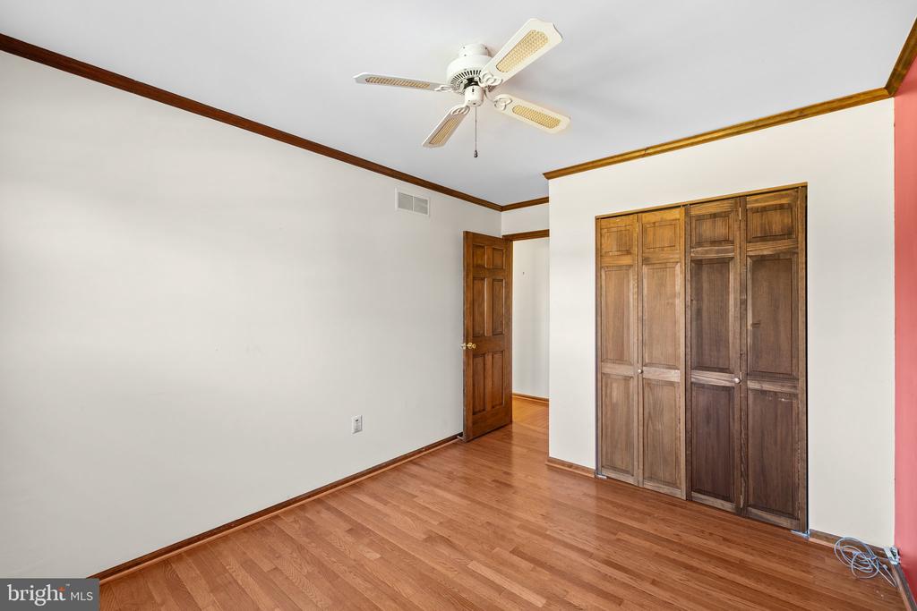 1509 Fairview Way