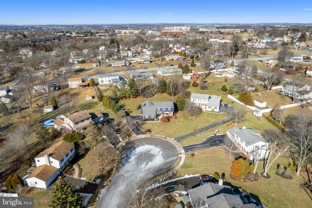 1509 Fairview Way