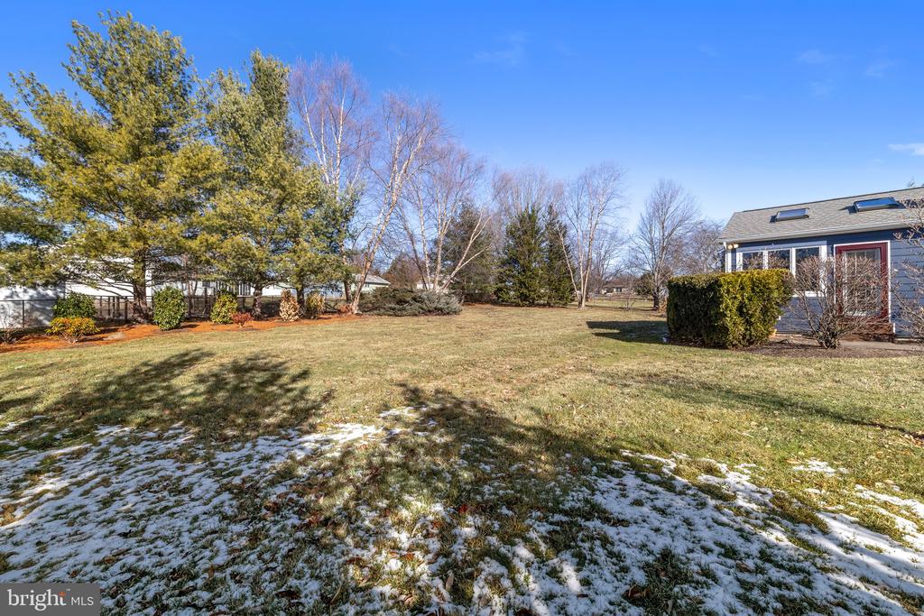 1509 Fairview Way