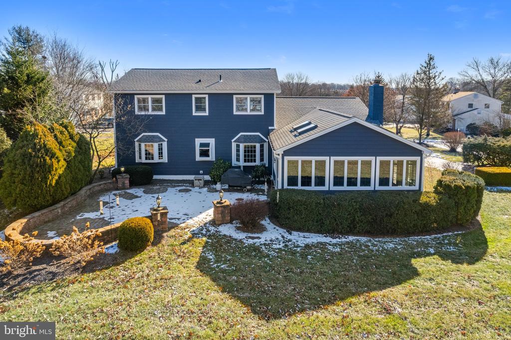 1509 Fairview Way