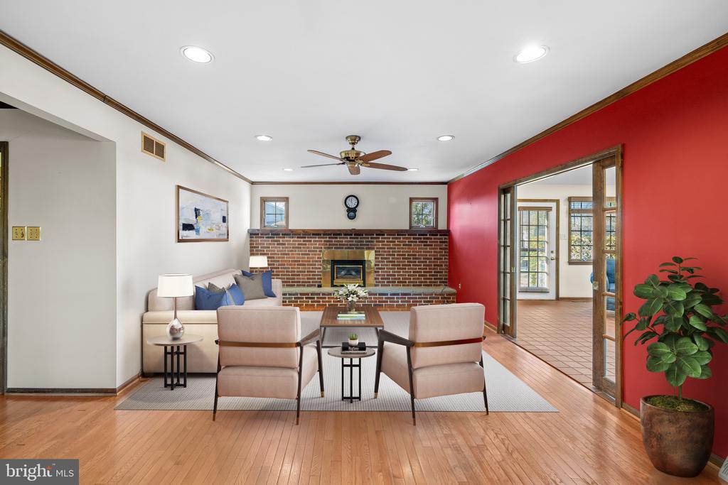 1509 Fairview Way