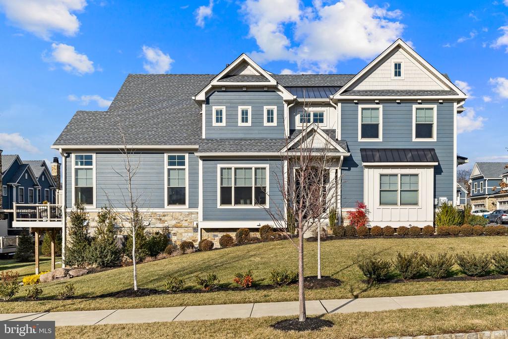 800 Grayson Ln