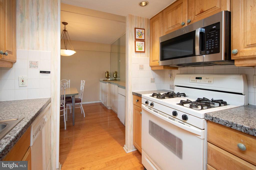100 West Ave #310-W