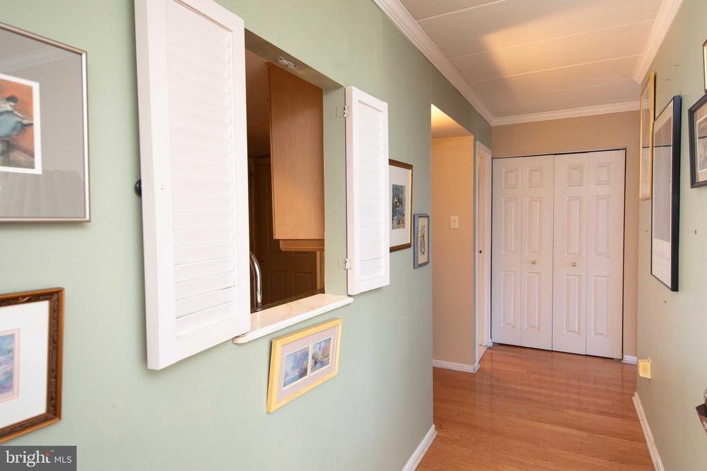 100 West Ave #310-W