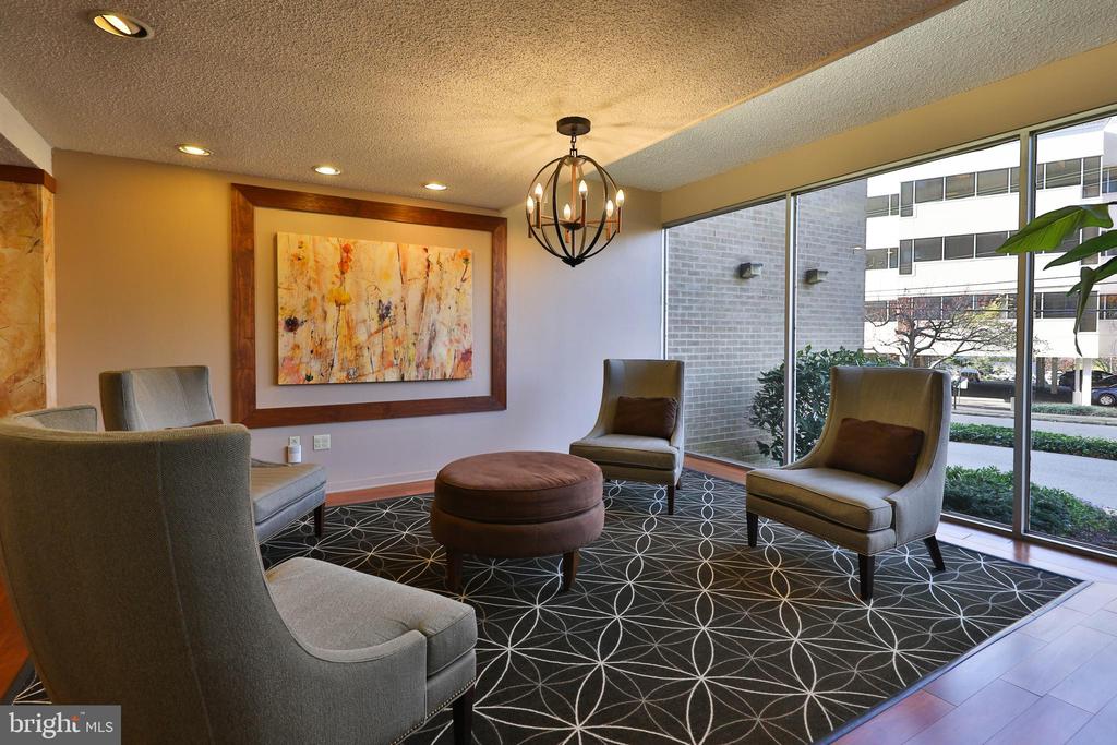 100 West Ave #310-W