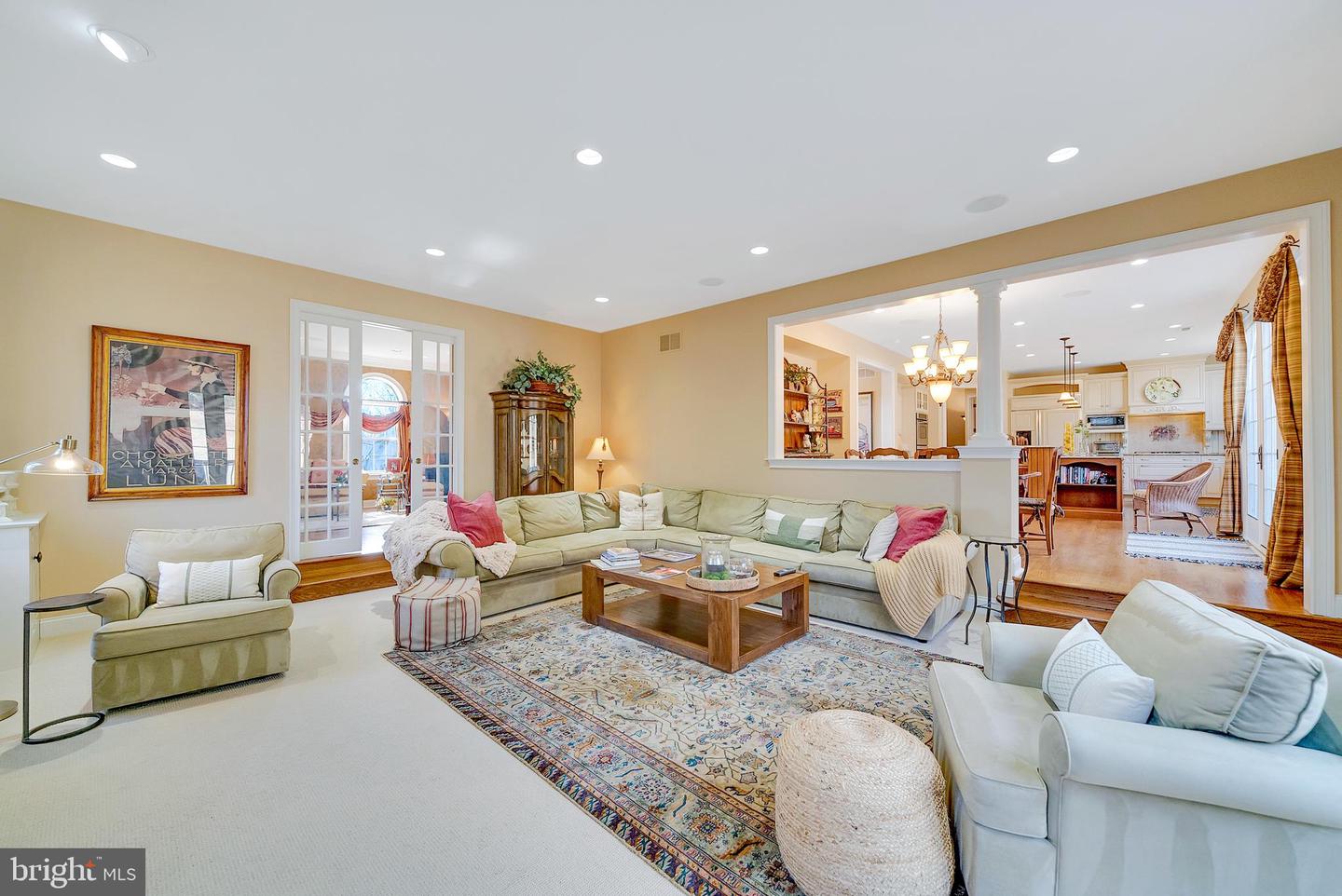 537 Monticello Ln