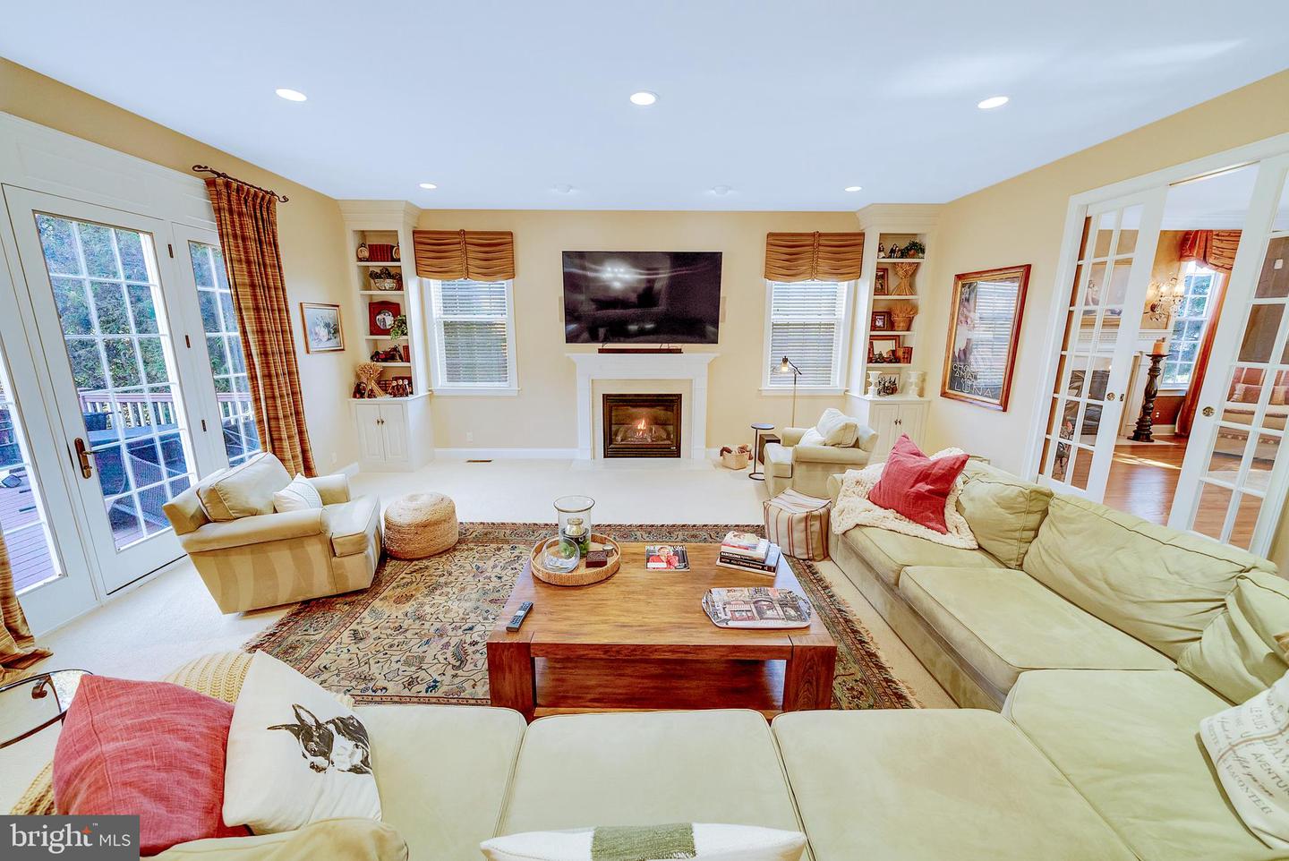 537 Monticello Ln