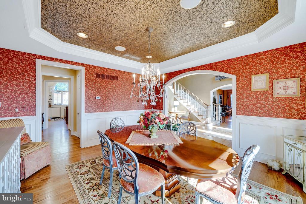 537 Monticello Ln