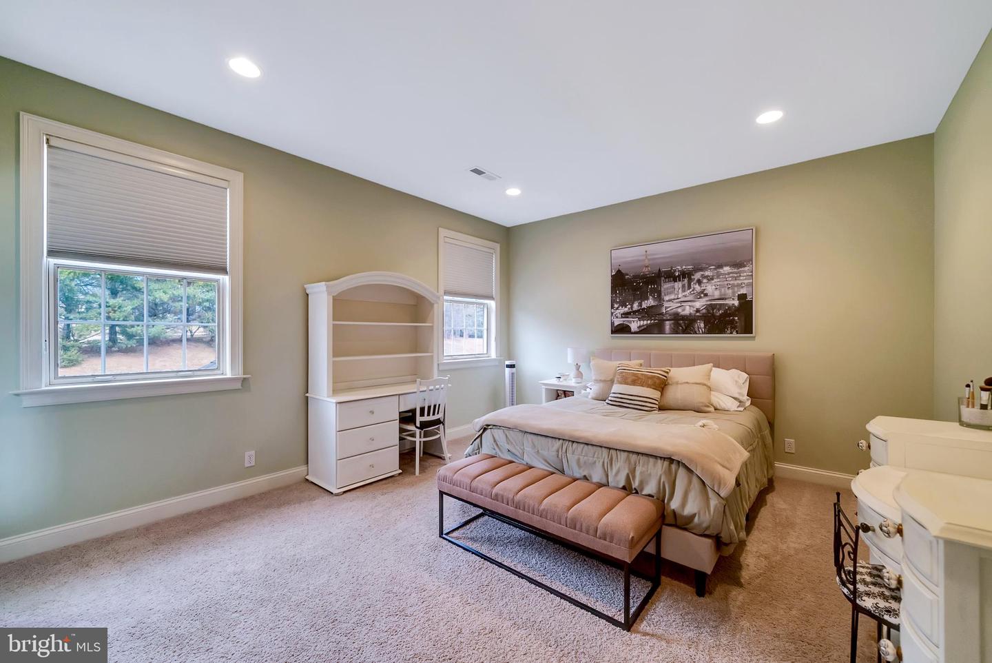 537 Monticello Ln