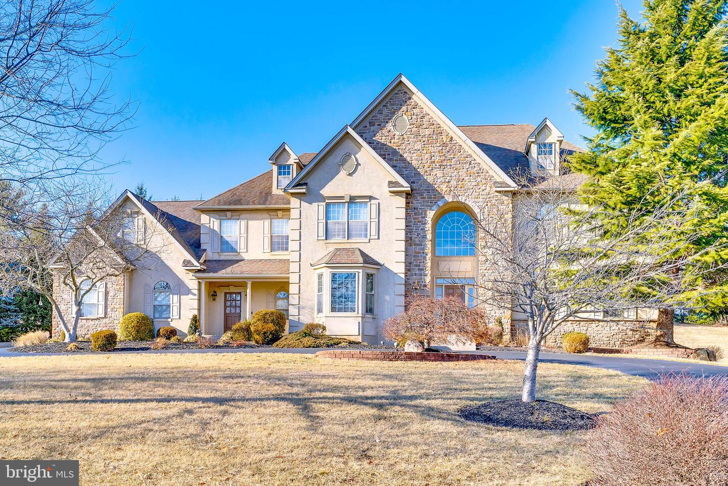 537 Monticello Ln