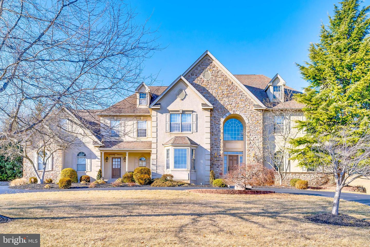 537 Monticello Ln