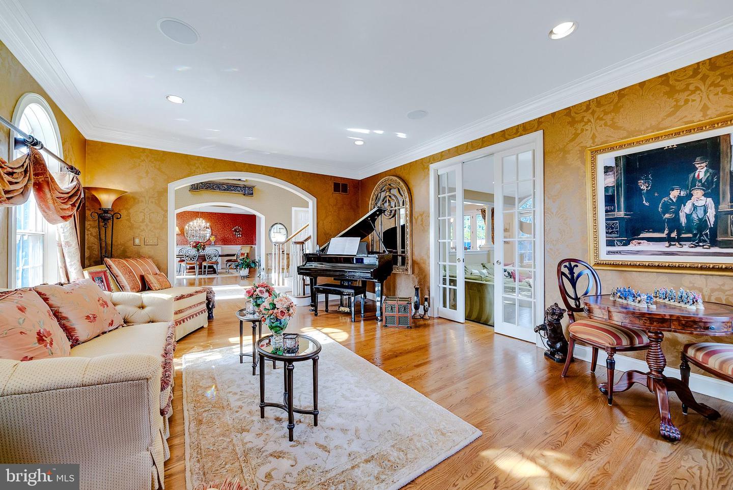537 Monticello Ln