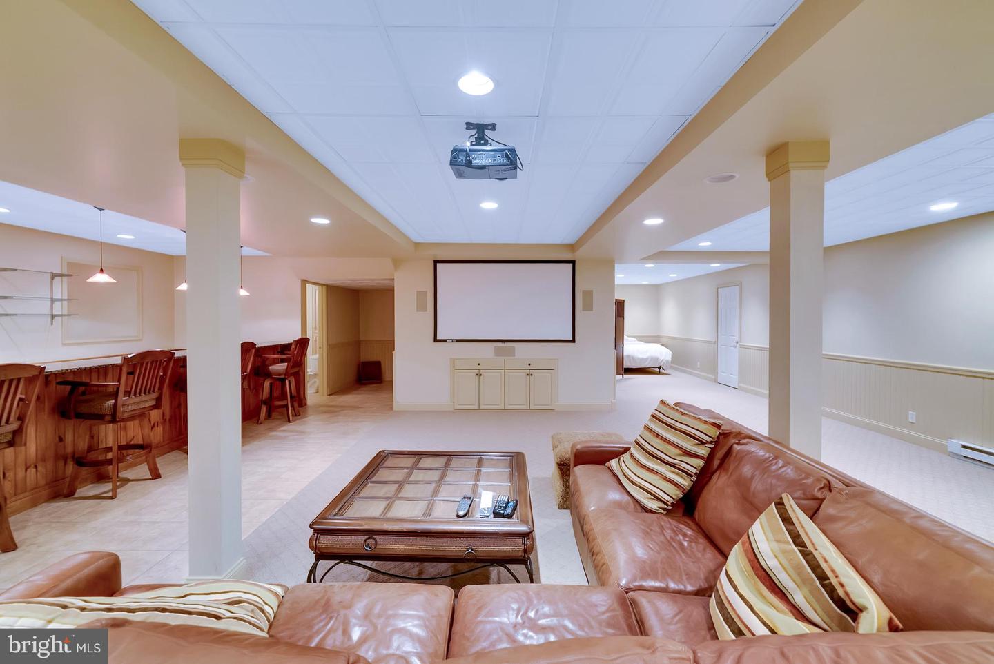 537 Monticello Ln