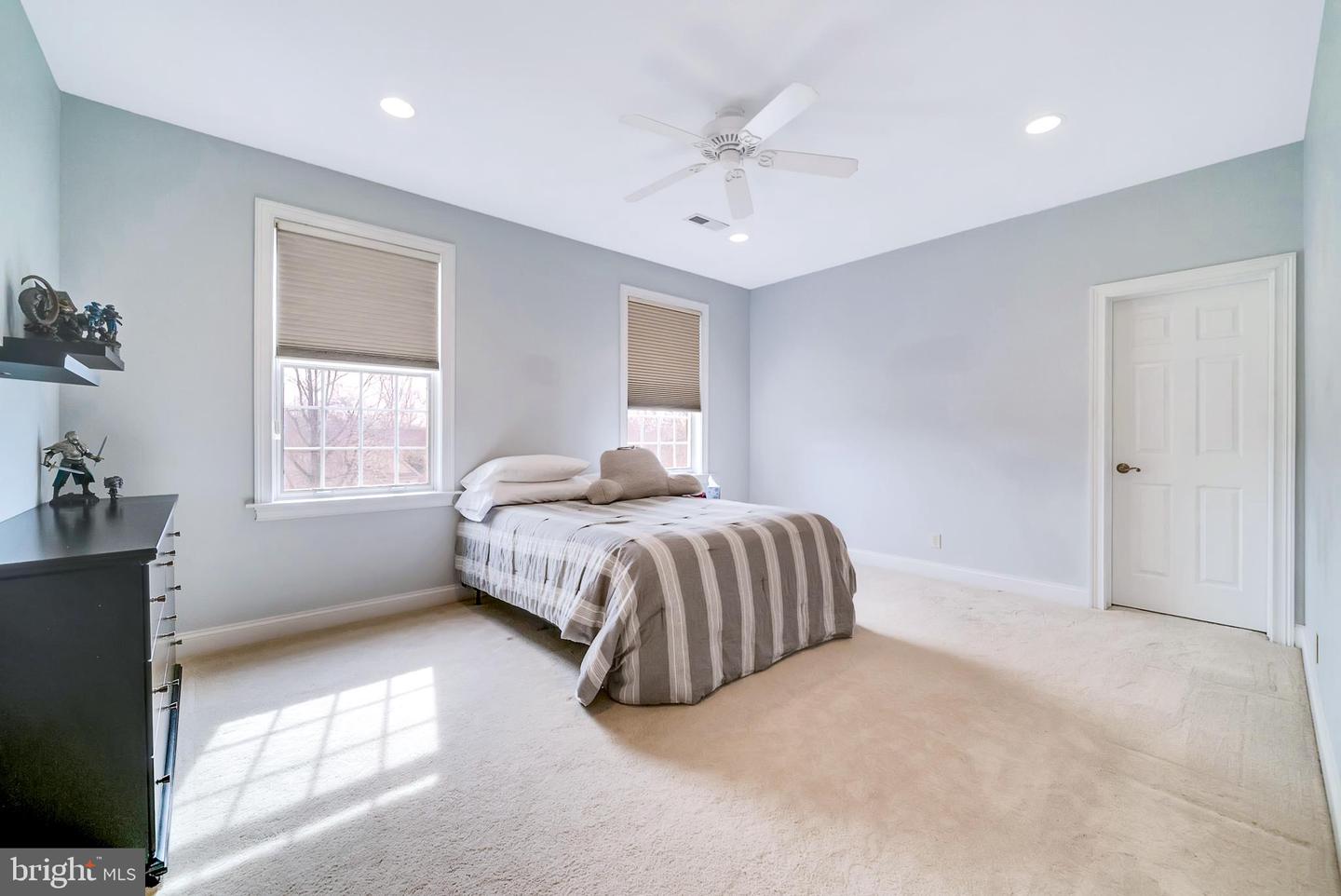 537 Monticello Ln