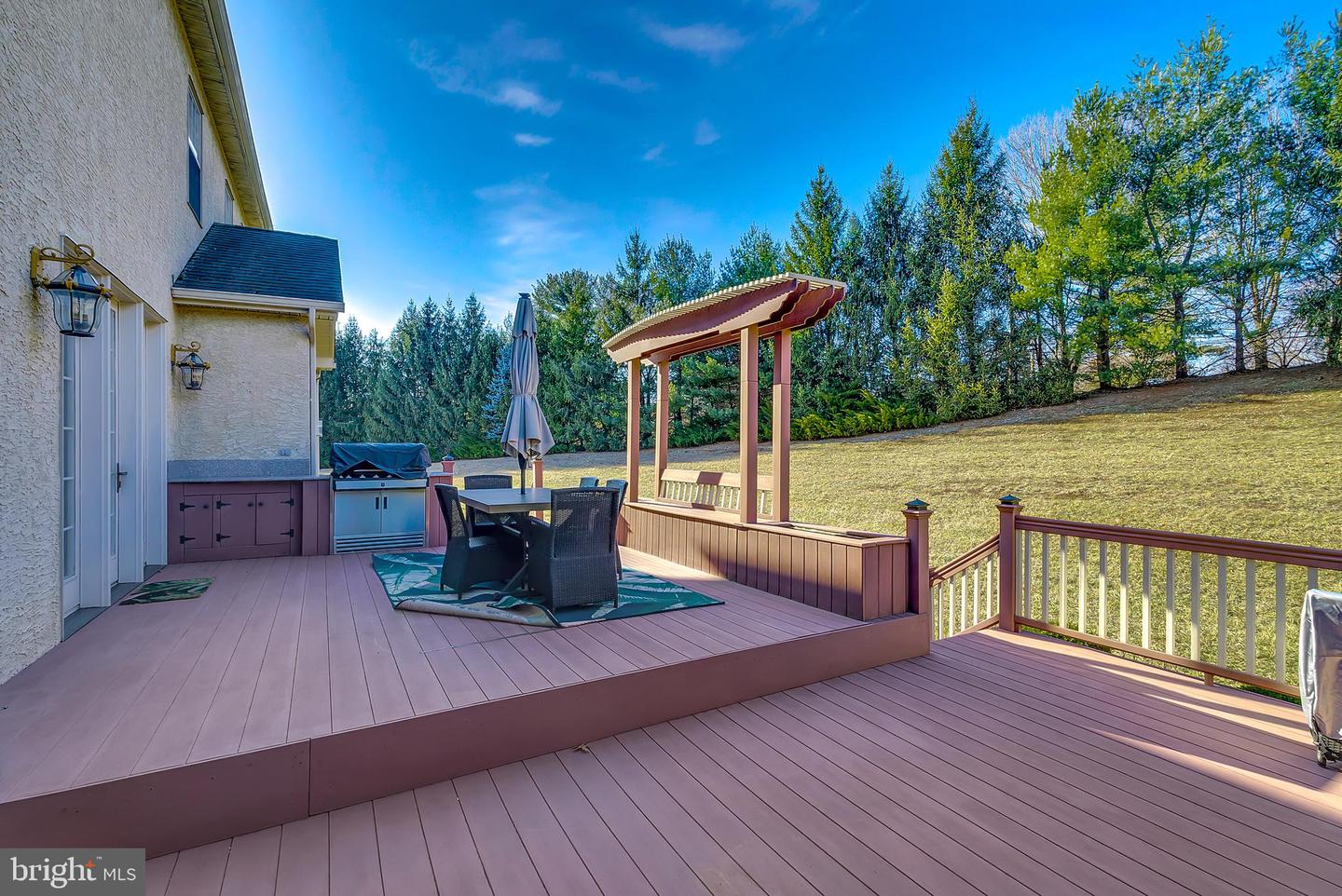 537 Monticello Ln