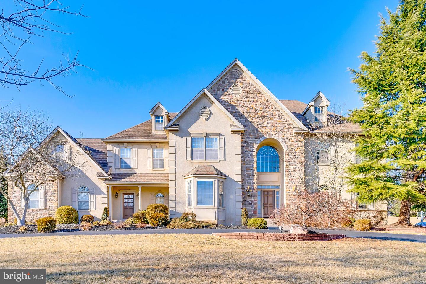 537 Monticello Ln