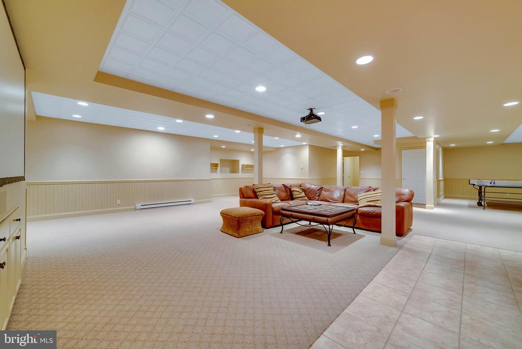 537 Monticello Ln