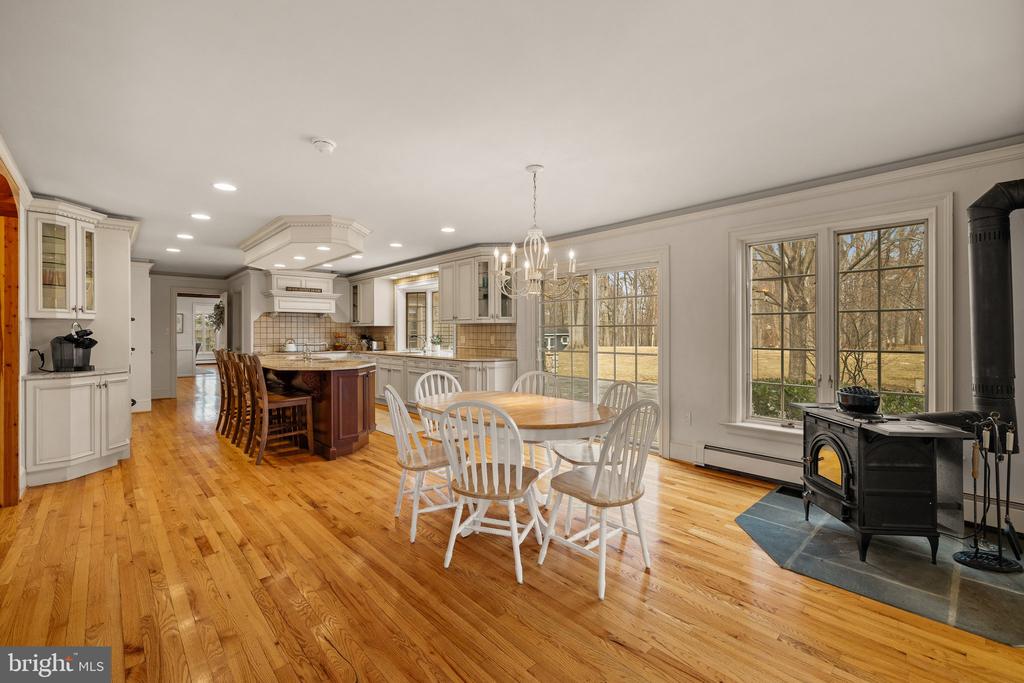 1323 Gypsy Hill